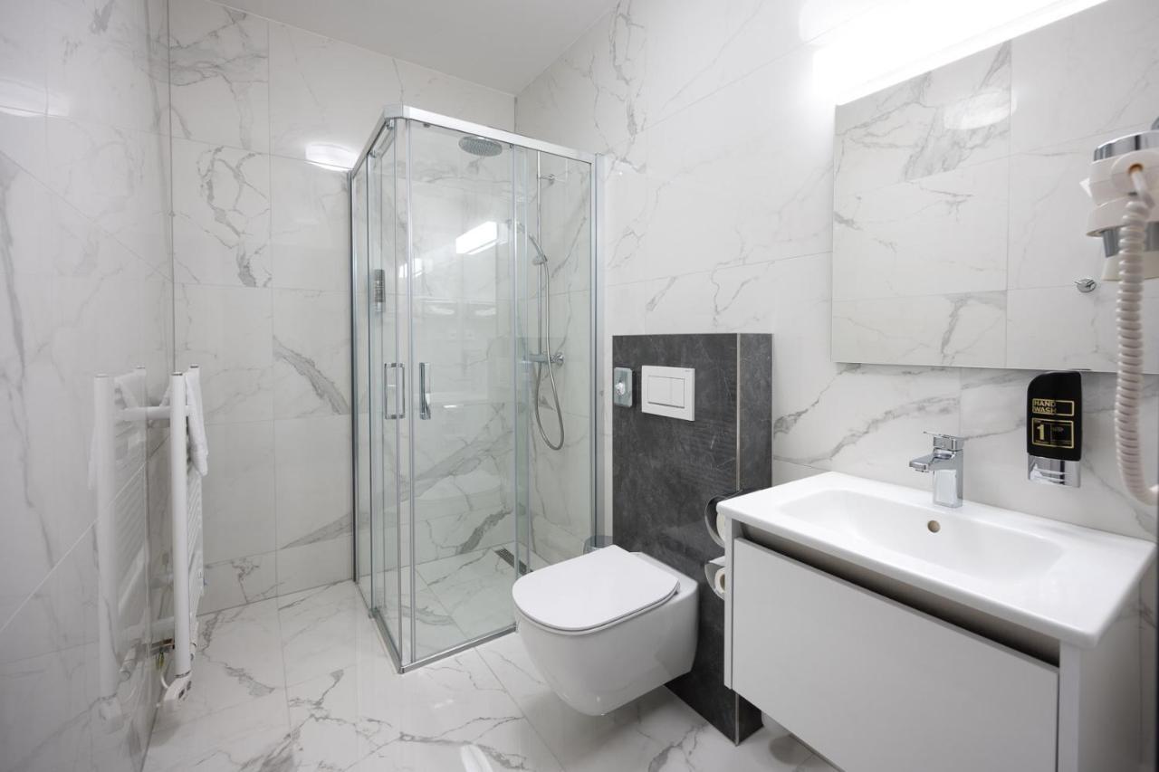 Hotel Barborsky Dvur Kutna Hora Bagian luar foto