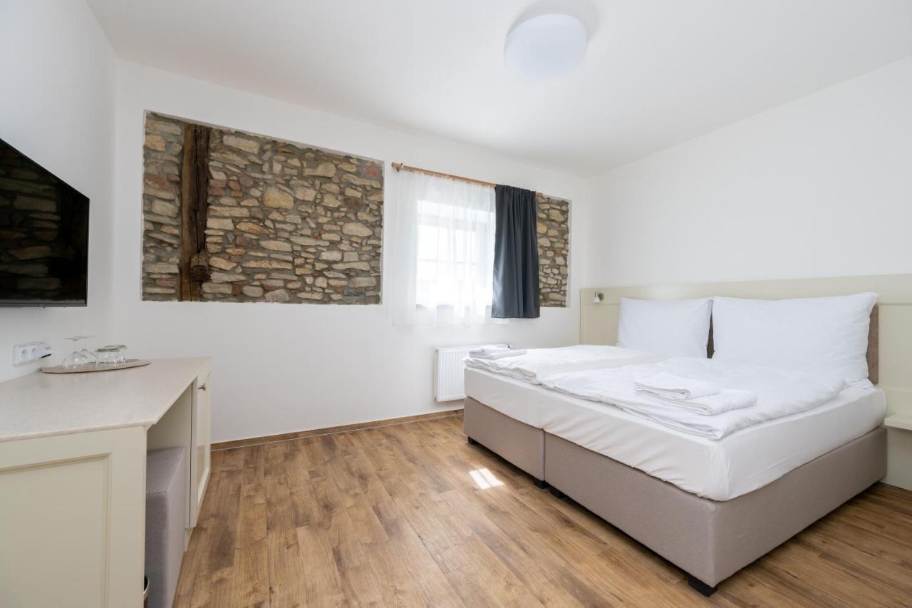 Hotel Barborsky Dvur Kutna Hora Bagian luar foto