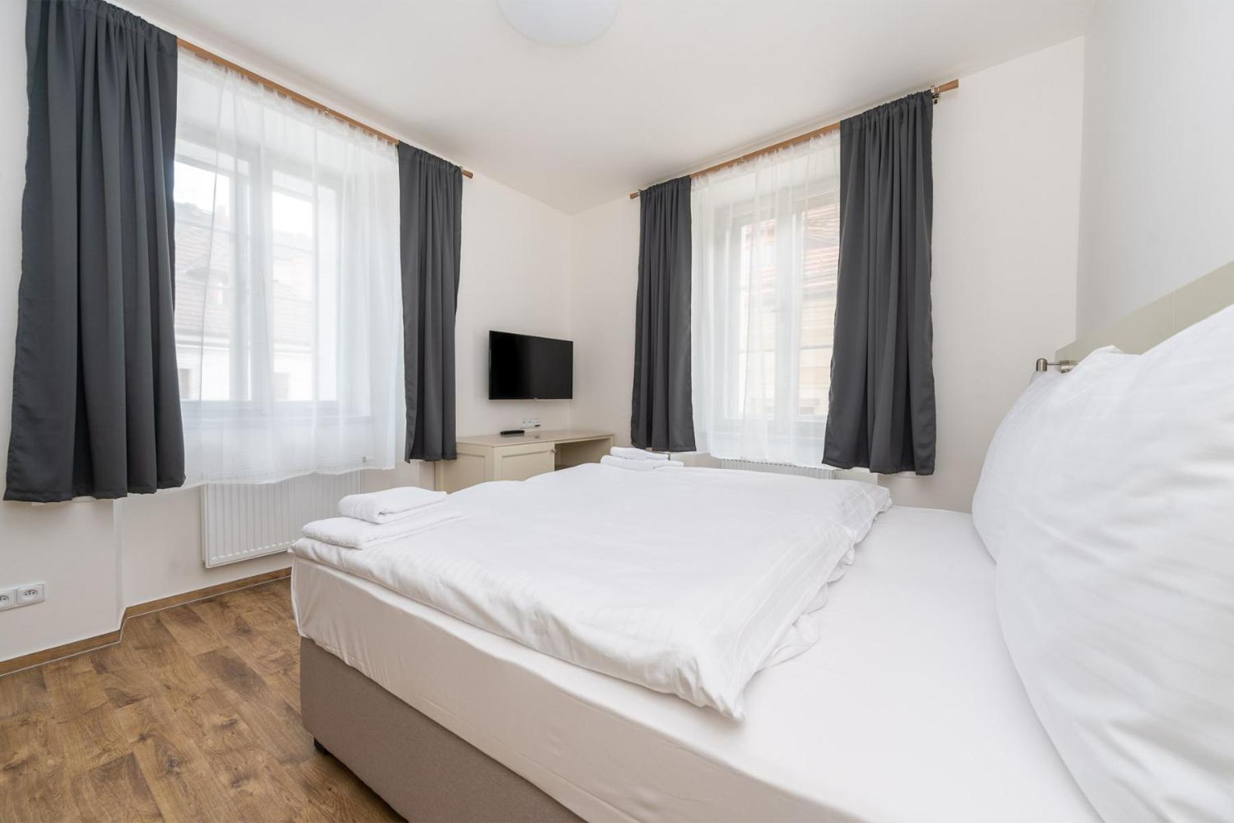 Hotel Barborsky Dvur Kutna Hora Bagian luar foto